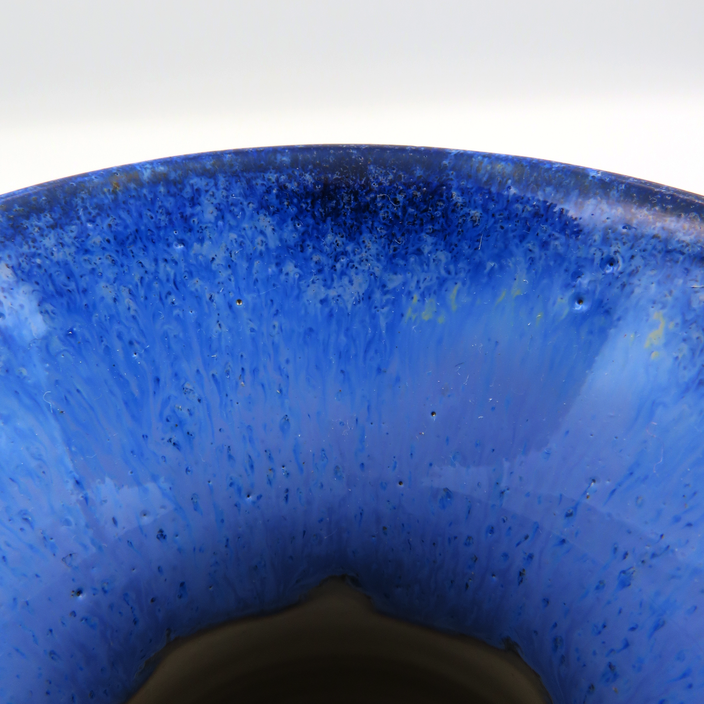 Rounded Vase - Deep Blue