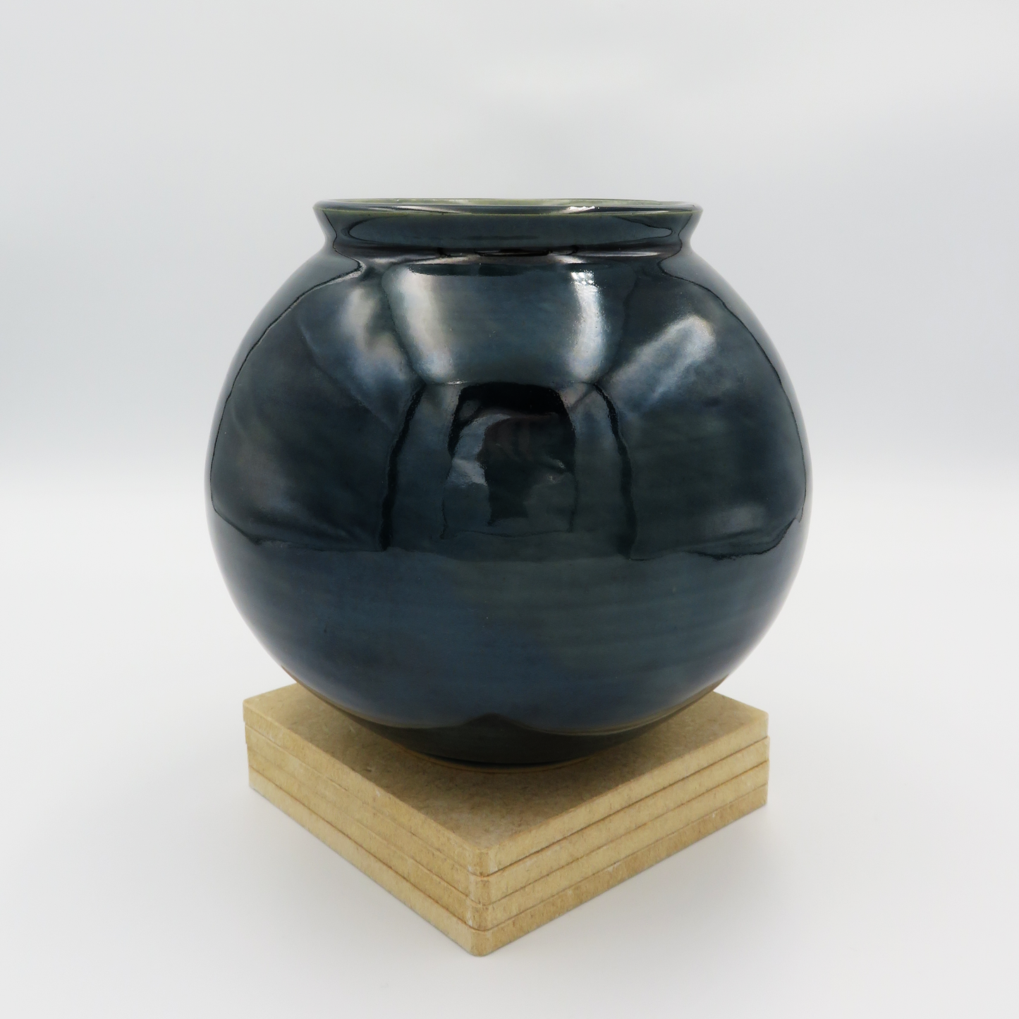 Moon Jar - Obsidian